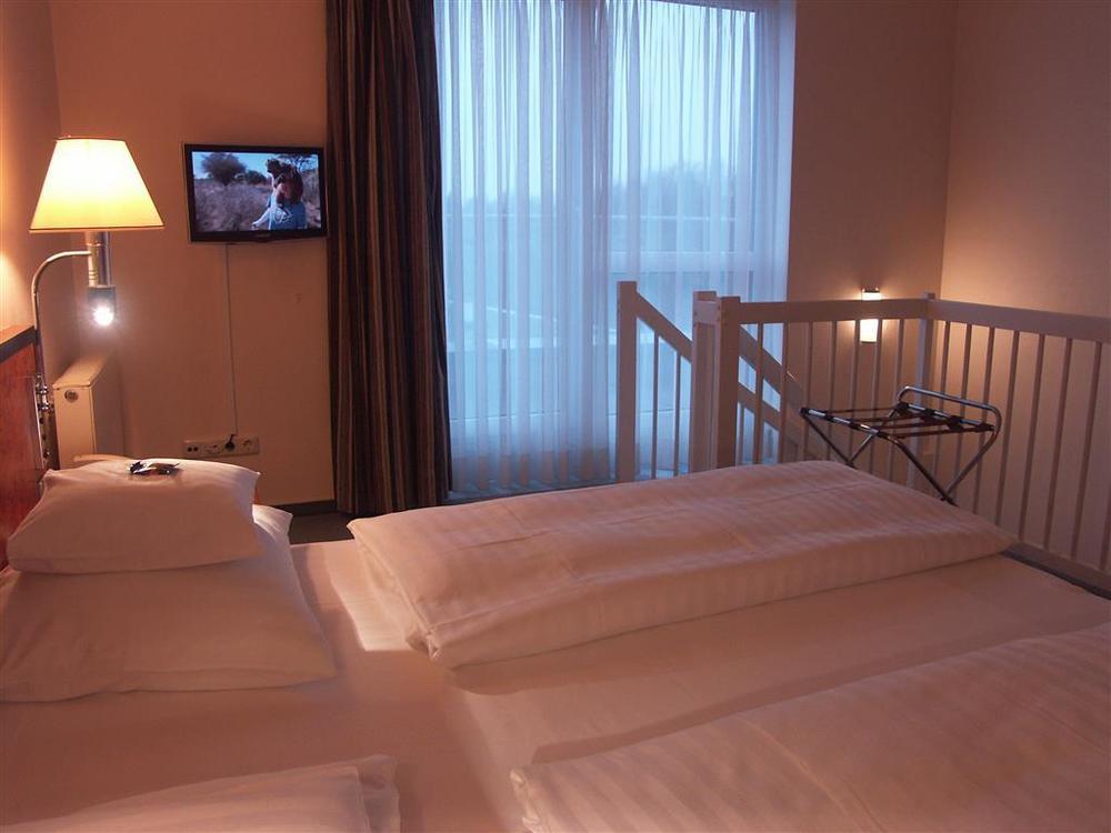 Hotel Arkadia ฟรีดริชสดอร์ฟ ห้อง รูปภาพ