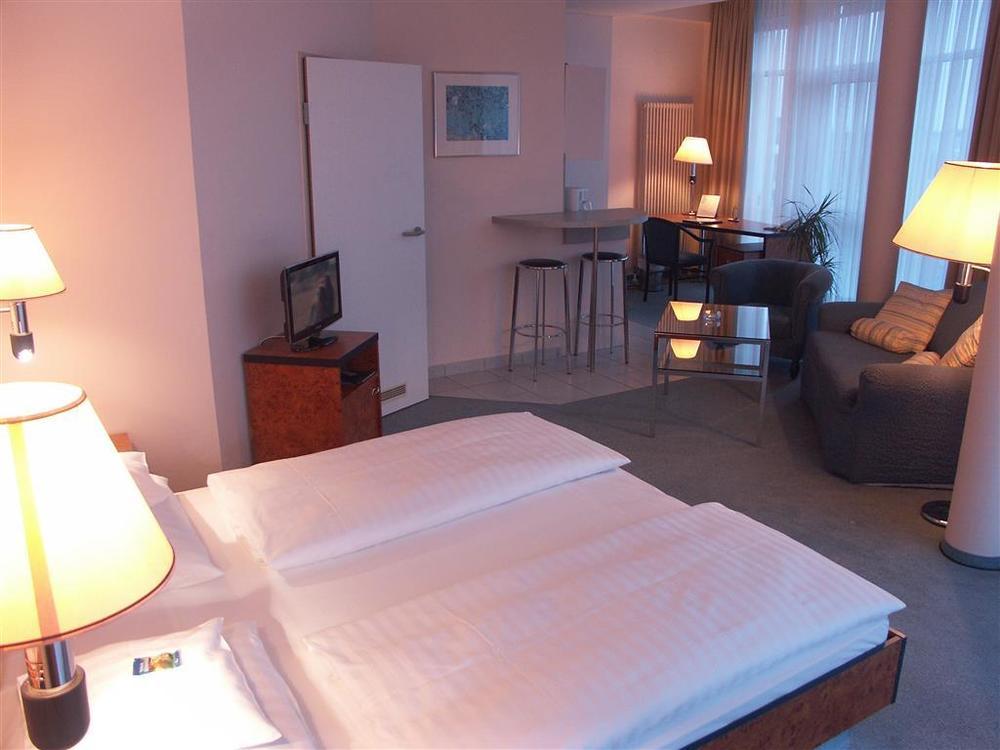 Hotel Arkadia ฟรีดริชสดอร์ฟ ห้อง รูปภาพ